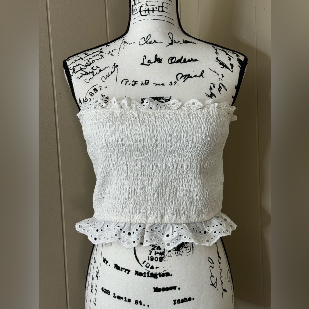Le Lis Collection Eyelet Ruffle Stretch Smocked Tube Top Womens Size Large - Picture 7 of 7